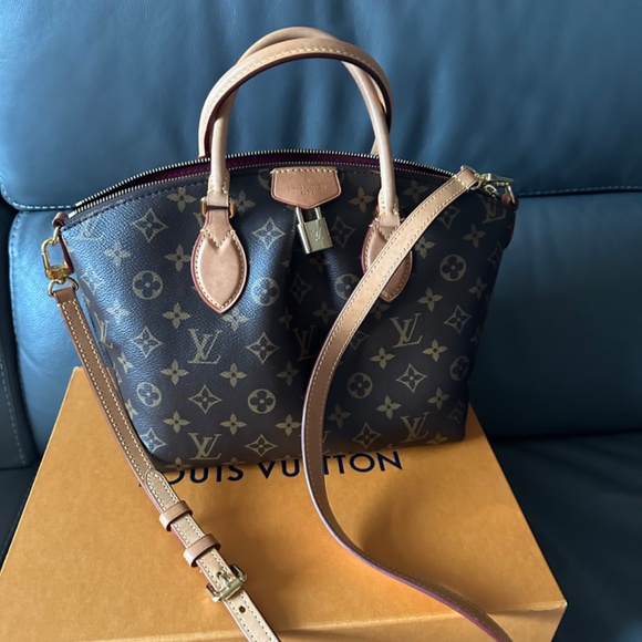 Louis Vuitton Boetie PM - Picture 13 of 16